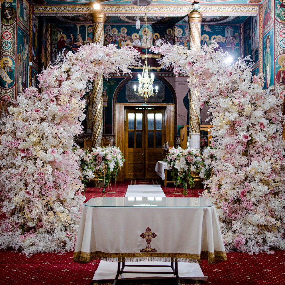 Set Royal Italian wedding in Pastel decor de biserica de inchiriat 4 scaled